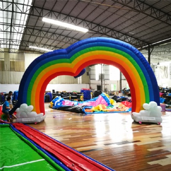  Inflatable Heart Shaped Rainbow Arches For Wedding	