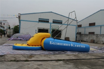  Portable steel frame supported inflatable water floating bungee outdoor extreme water sport equipment for sea	