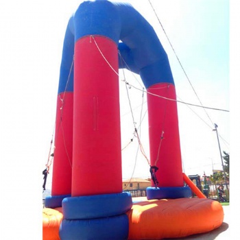 Movable bungee jumping inflatable