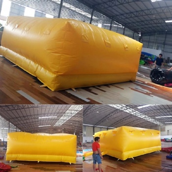 Inflatable air protection rescue mat