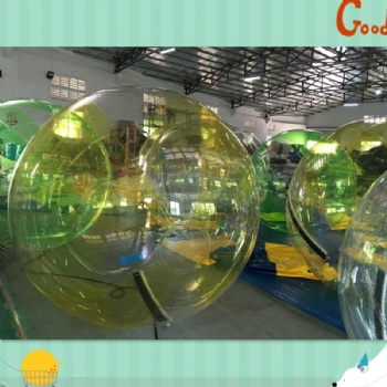  Inflatable Colored Water Ball For Sale	