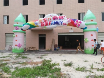  Inflatable Castle Shaped Bottle Arch With Printed Logo	