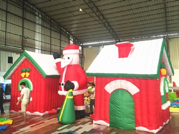  North Pole Santa’s Workshop	