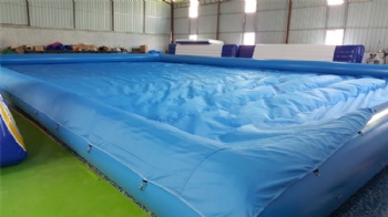  Large blue inflatable rectangular water pool with cover for kids	