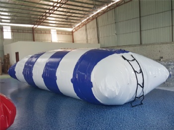  Large PVC air bag mattress floating catapult inflatable water blob  jump with tower	