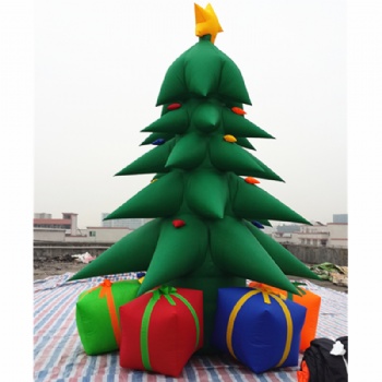  Inflatable Christmas tree with presents	